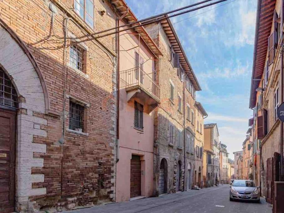 Perugia Home Apartment La Finestra Di Fronte Extérieur photo